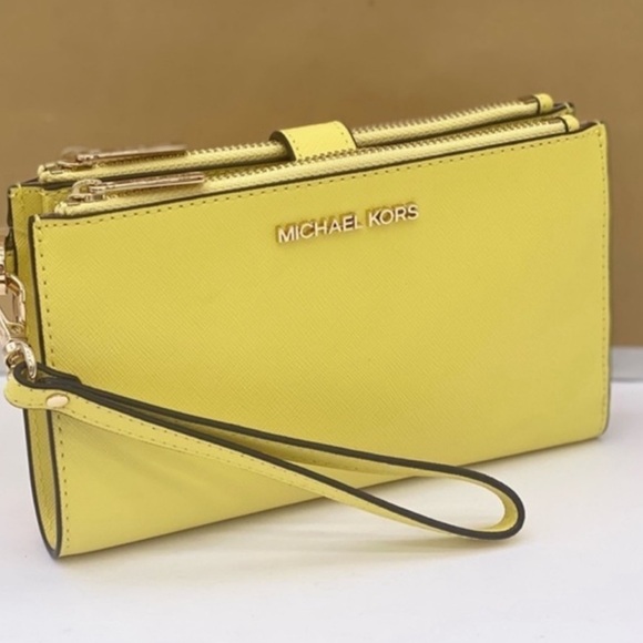 Michael Kors DoubleZip Wallet Wristlet Phone Case Sunshine - Picture 4 of 11